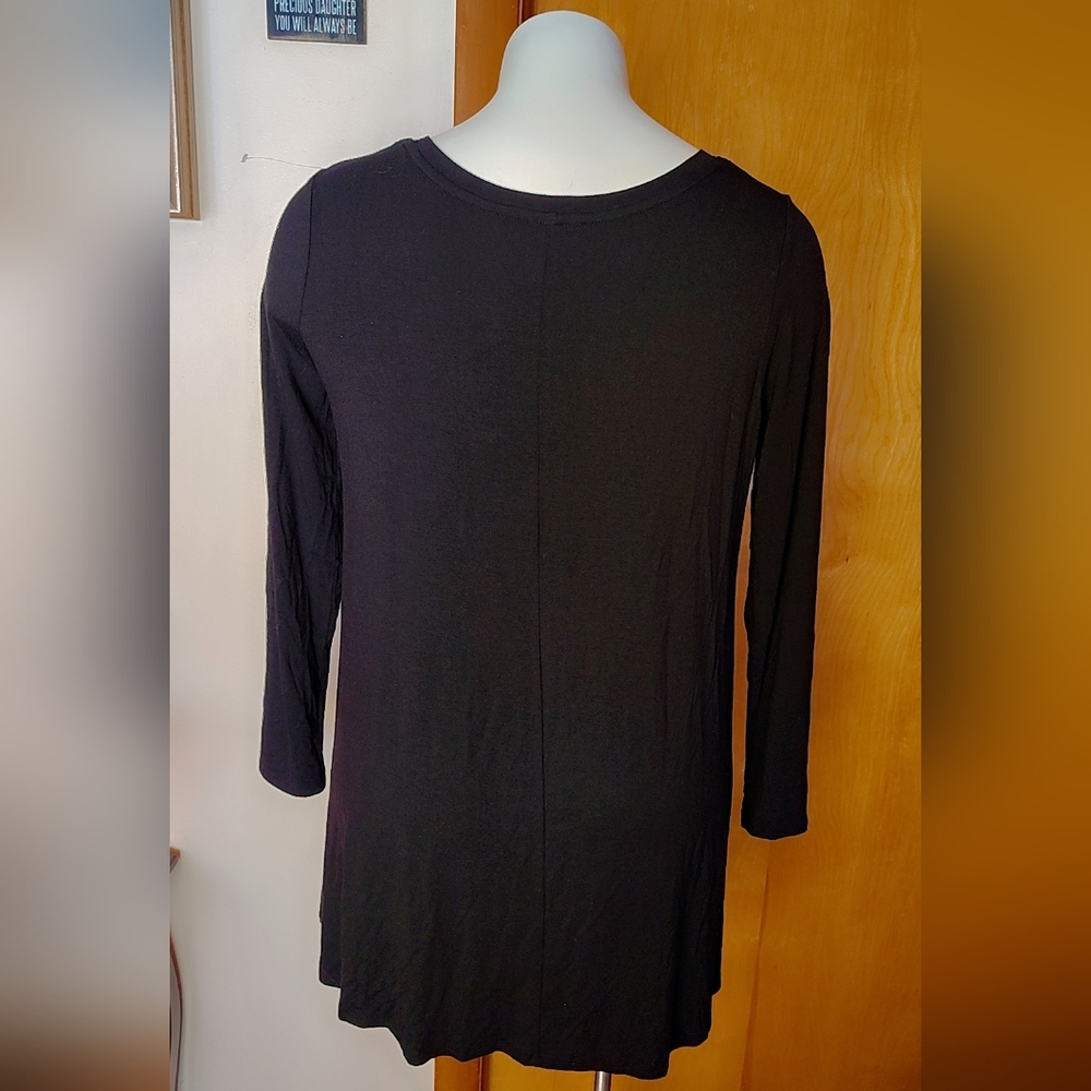 🖤Zenana Premium Black Flowing Blouse – Size 3X – NWT🖤 - Picture 4 of 5